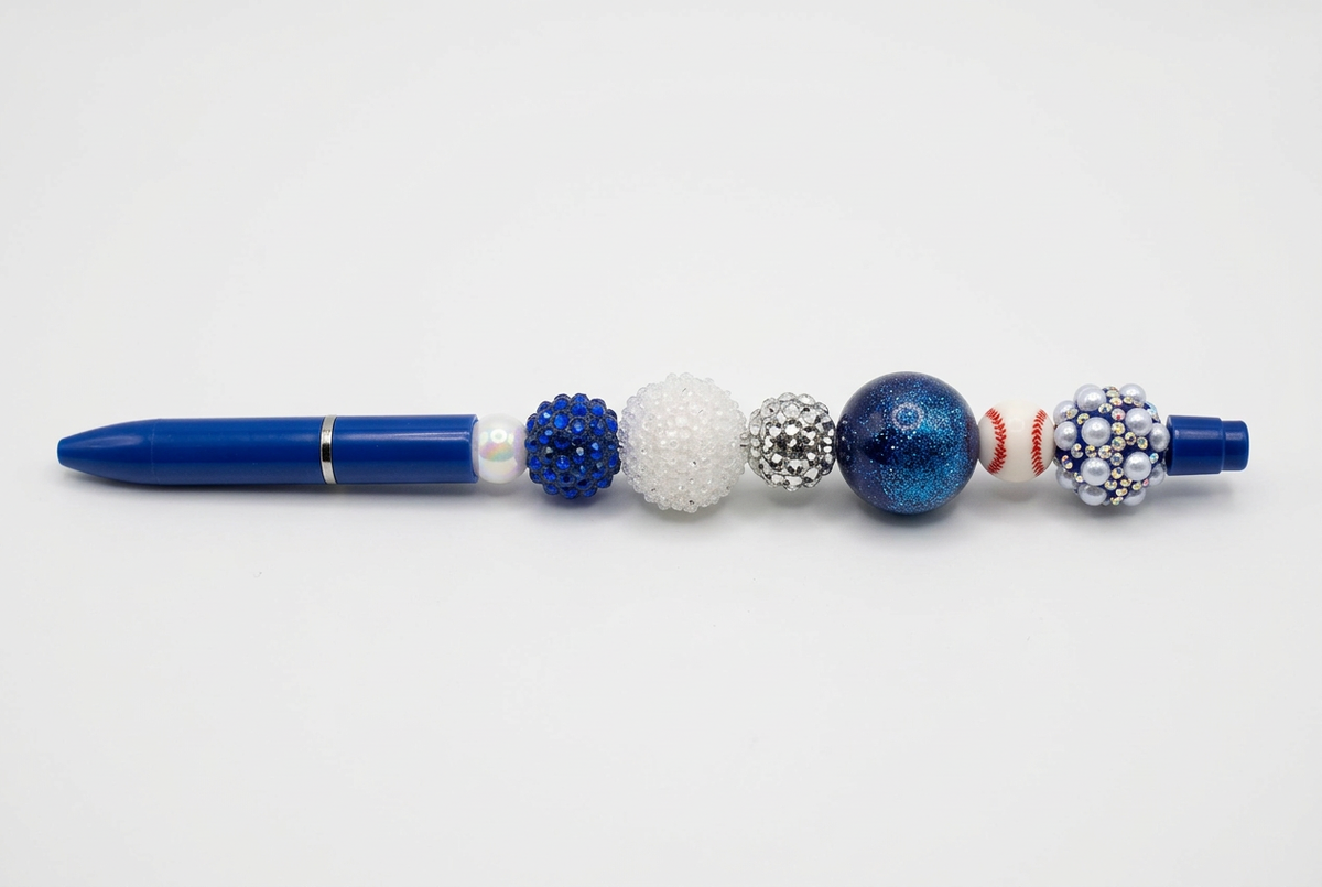 Horizontal pen photo