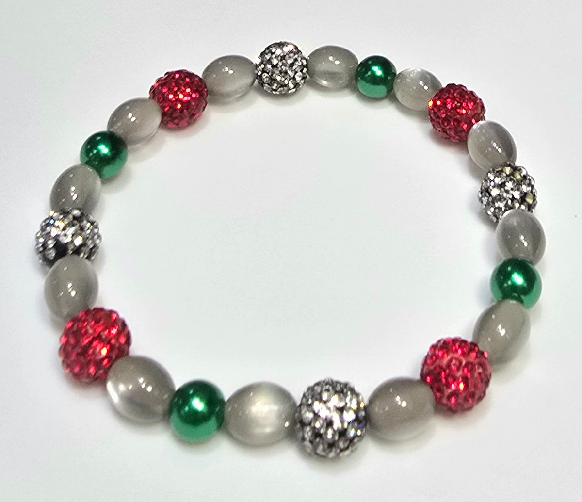 *8mm Grey Oval Cat Eye Beads With Red & Silver Sparkle Beaded Bracelet