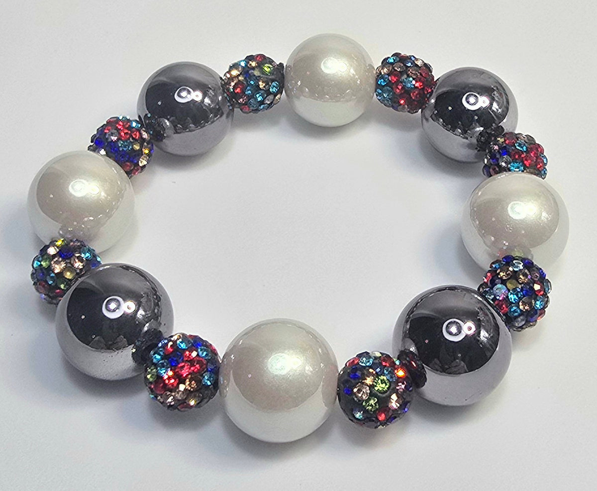*16mm Christmas Pearly & Gunmetal Resin Beads With 10mm Multicolored Sparkle Bead Bracelet