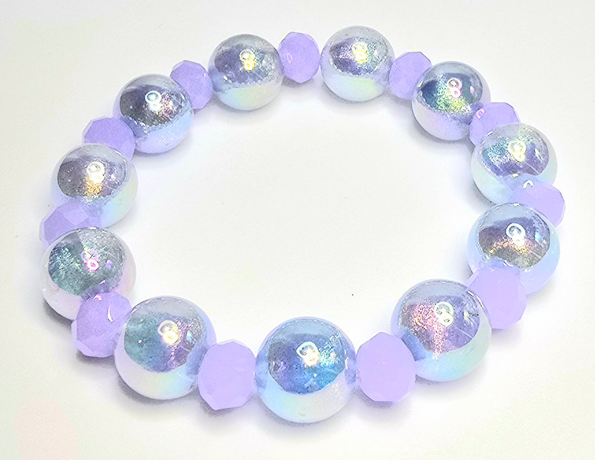 *12mm Iridescent Blue Beads With 8mm Lavender Faceted Glass Beaded Bracelet