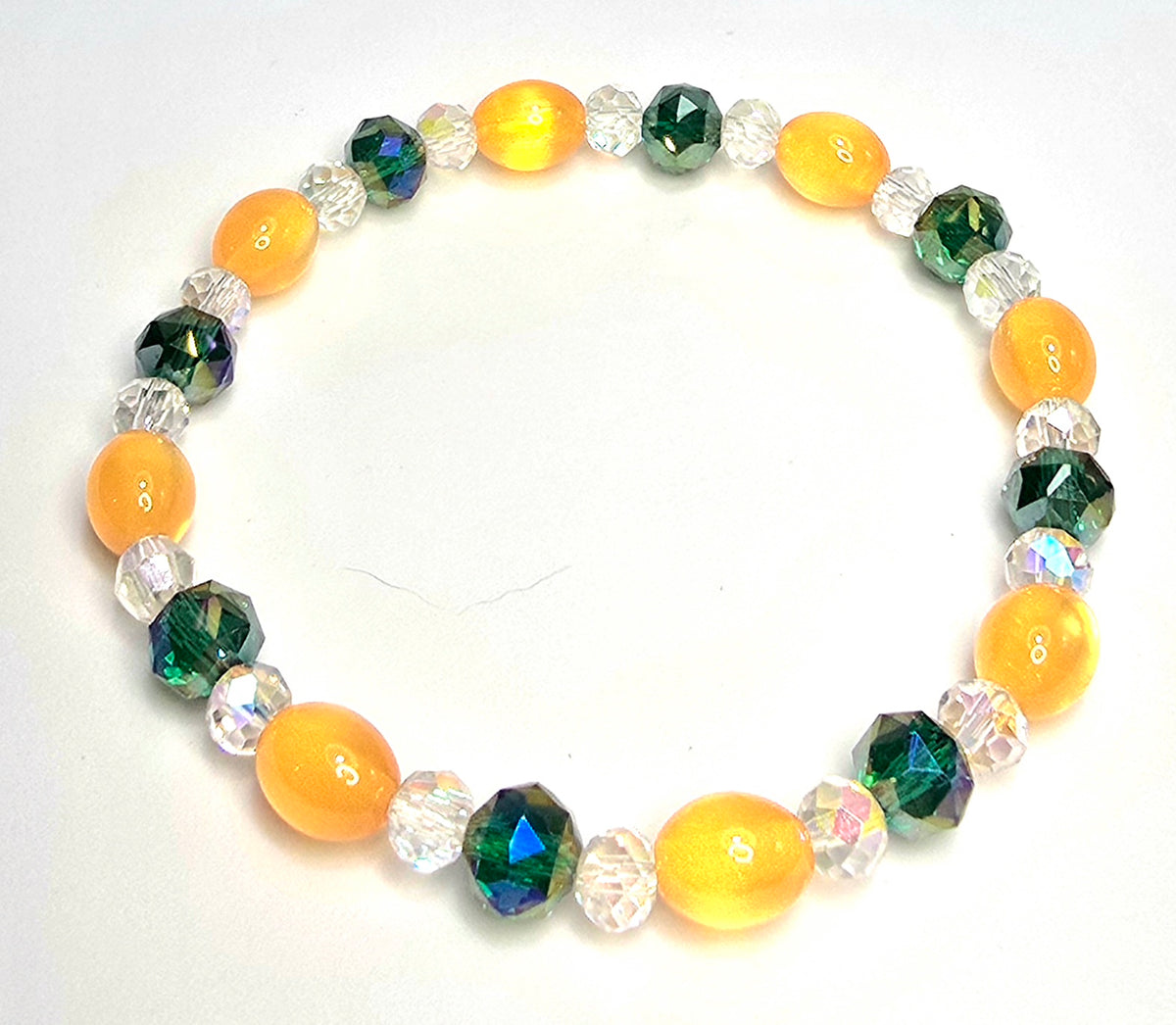 *8mm Gold Oval Cat Eye Beads With 8mm Green & Clear Faceted Glass Beaded Bracelet